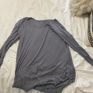 Lululemon lightweight long sleeve top